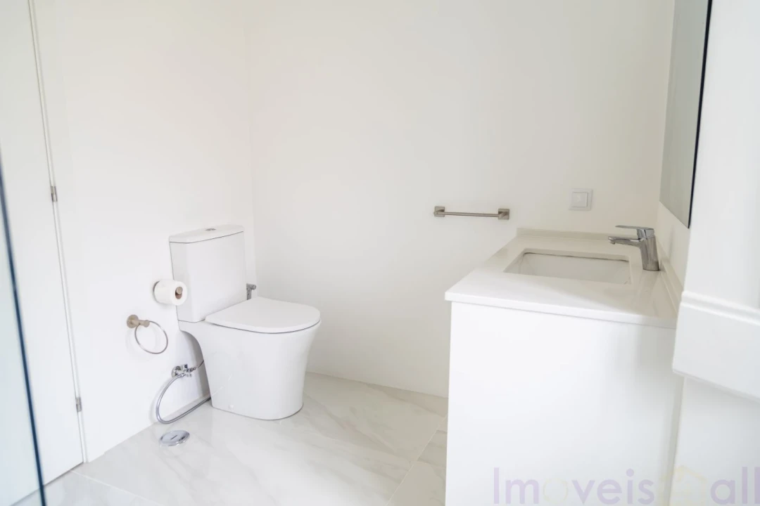 Apartamento T2 para Venda em Misericórdia Foto 23