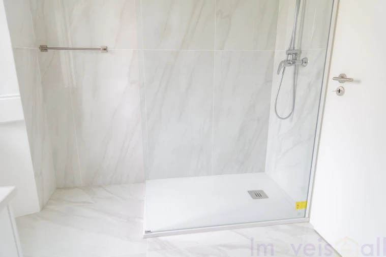 Apartamento T2 para Venda em Misericórdia Foto 4