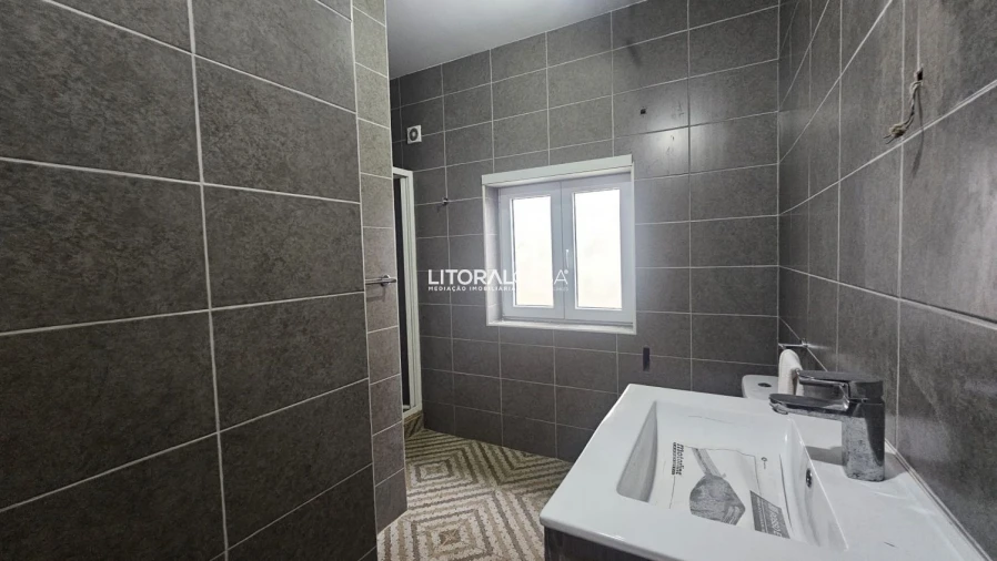 Moradia T4 para Venda em Gafanha da Nazaré Foto 17