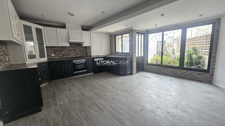 Moradia T4 para Venda em Gafanha da Nazaré Foto 3