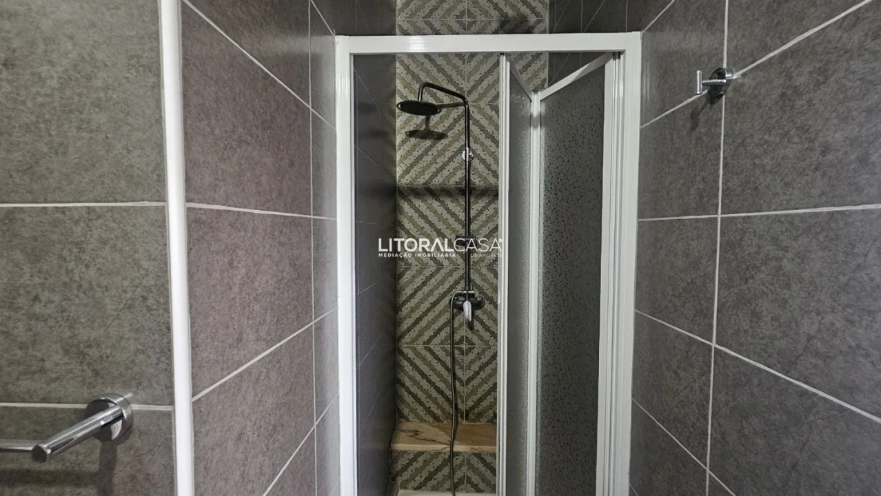 Moradia T4 para Venda em Gafanha da Nazaré Foto 16