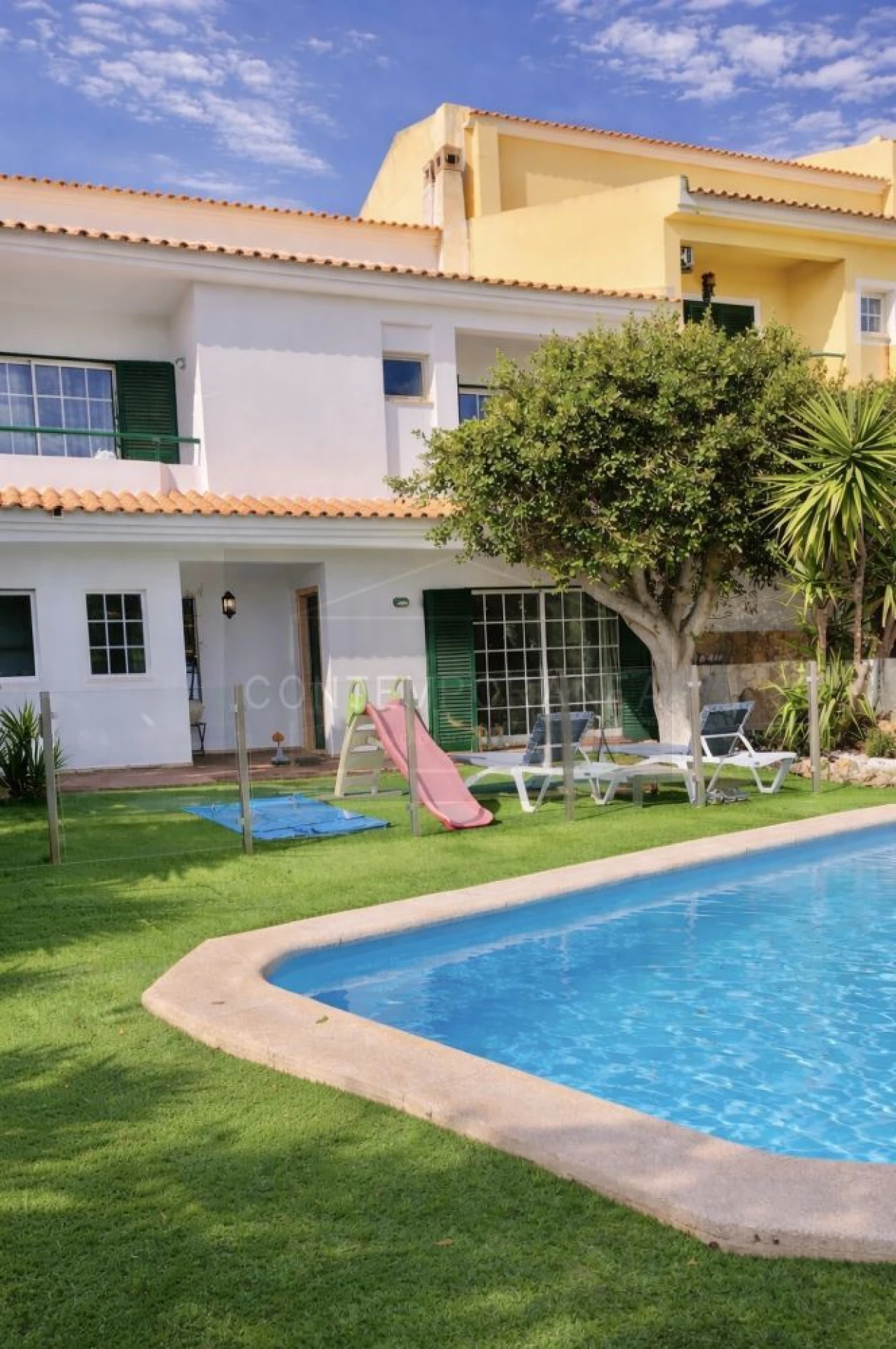 Moradia T3 para Venda em Albufeira e Olhos de Água Foto 1