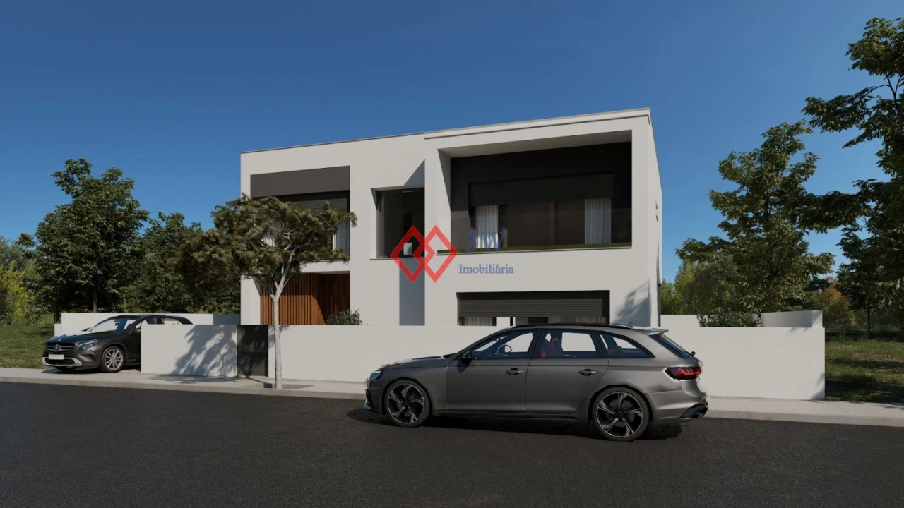 Moradia T4 para Venda em Nossa Sra de Fatima Foto 1