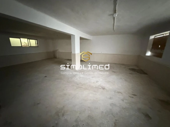 Loja para Venda em Baixa da Banheira e Vale da Amoreira Foto 13