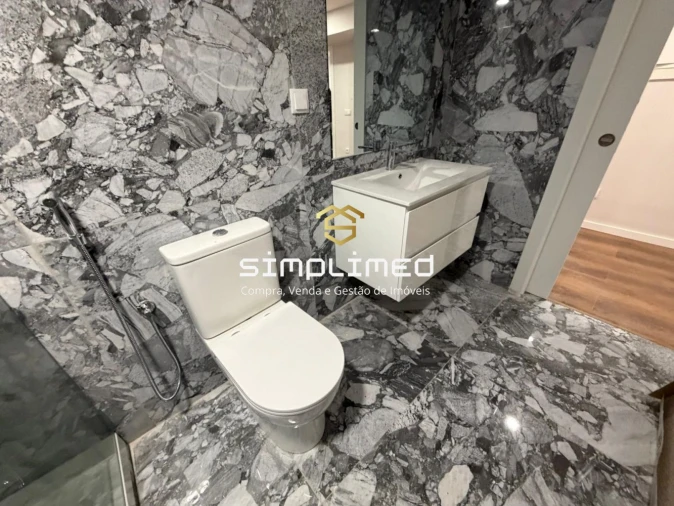 Apartamento T3 para Venda em Barreiro e Lavradio Foto 28