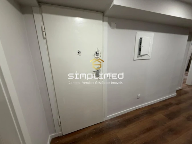 Apartamento T3 para Venda em Barreiro e Lavradio Foto 24