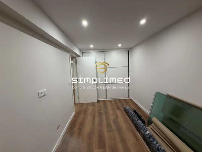 Apartamento T3 para Venda em Barreiro e Lavradio Foto 4