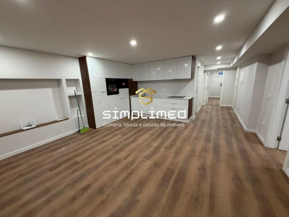 Apartamento T3 para Venda em Barreiro e Lavradio Foto 9