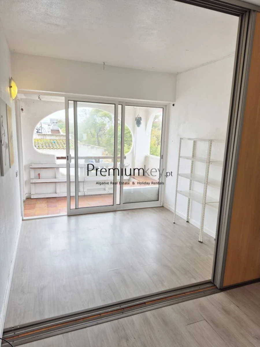 Apartamento T1 para Venda em Albufeira e Olhos de Água Foto 2