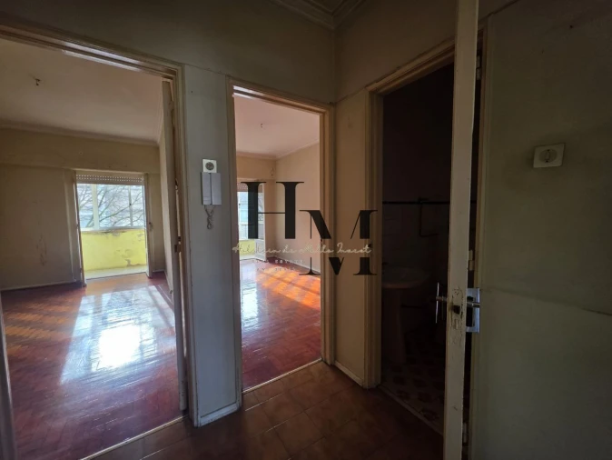 Apartamento T2 para Venda em Benfica Foto 4