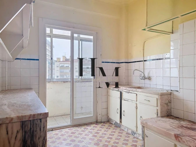 Apartamento T2 para Venda em Benfica Foto 19