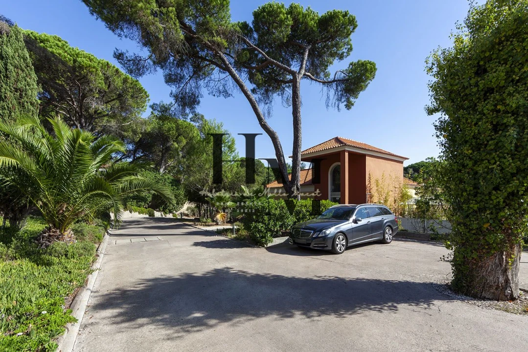 Moradia T7 para Venda em Cascais e Estoril Foto 1