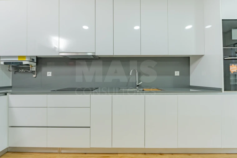 Apartamento T3 para Venda em Póvoa de Santa Iria e Forte da Casa Foto 9