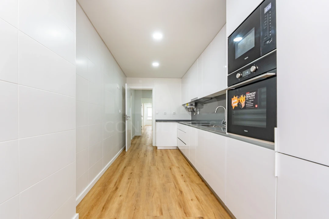 Apartamento T3 para Venda em Póvoa de Santa Iria e Forte da Casa Foto 7