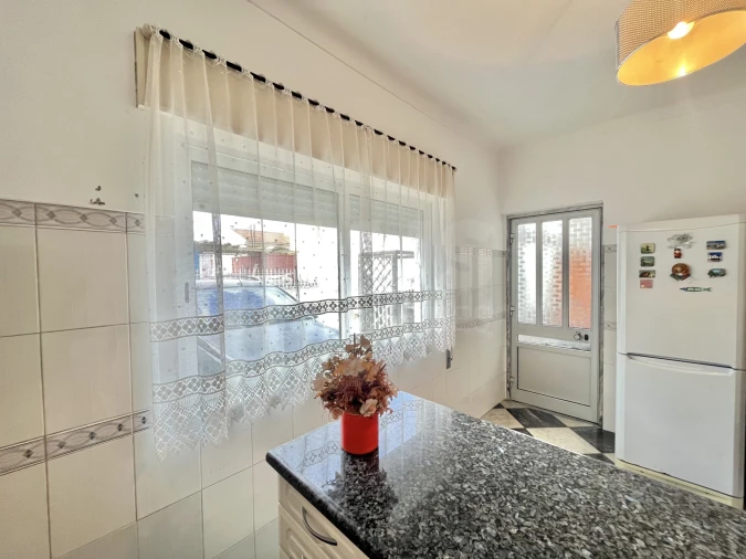 Moradia T2 para Venda em Samora Correia Foto 3