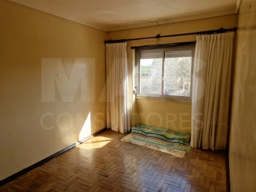 Apartamento T2 para Venda em Pontinha e Famões
