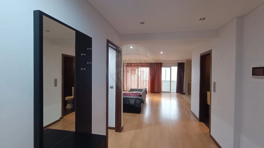 Apartamento T2 para Arrendamento em Mafamude e Vilar do Paraíso Foto 6
