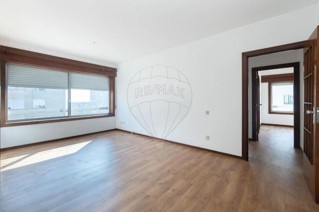 Apartamento T3 para Arrendamento em Mafamude e Vilar do Paraíso Foto 9
