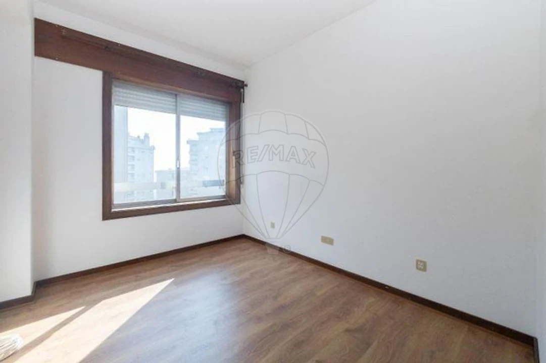 Apartamento T3 para Arrendamento em Mafamude e Vilar do Paraíso Foto 14