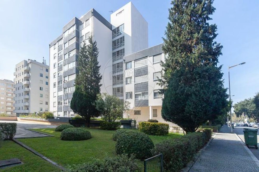 Apartamento T3 para Arrendamento em Mafamude e Vilar do Paraíso Foto 4