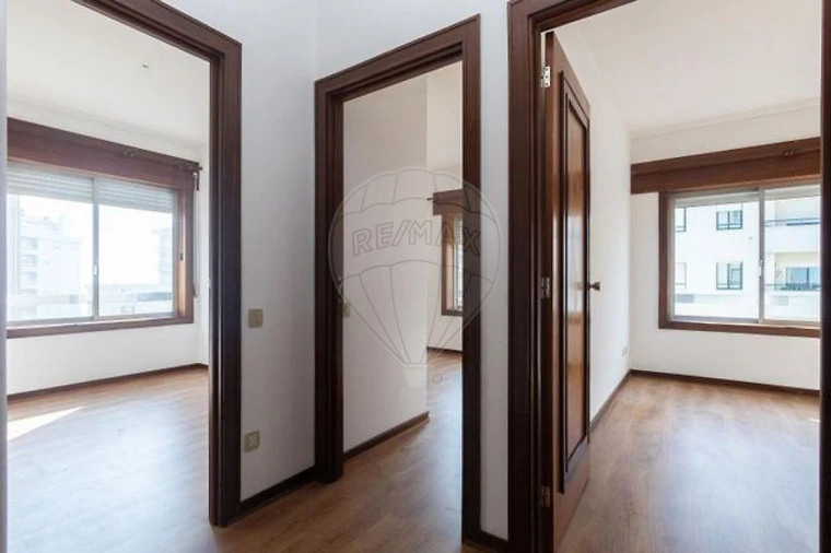 Apartamento T3 para Arrendamento em Mafamude e Vilar do Paraíso Foto 13