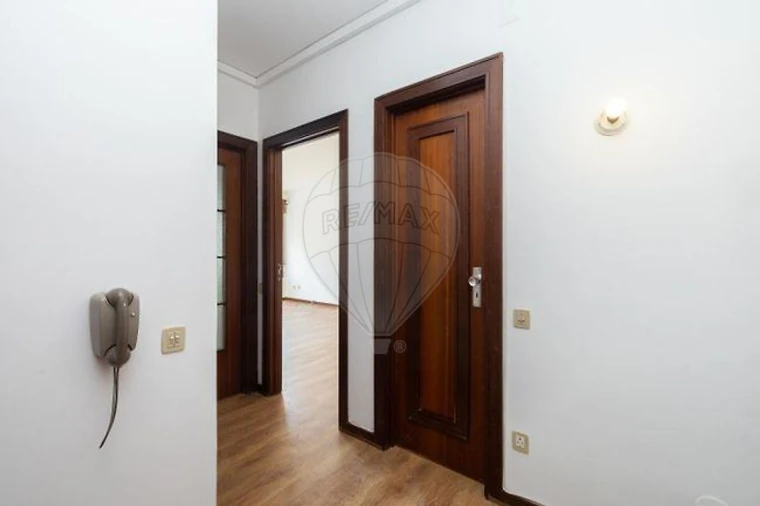 Apartamento T3 para Arrendamento em Mafamude e Vilar do Paraíso Foto 1