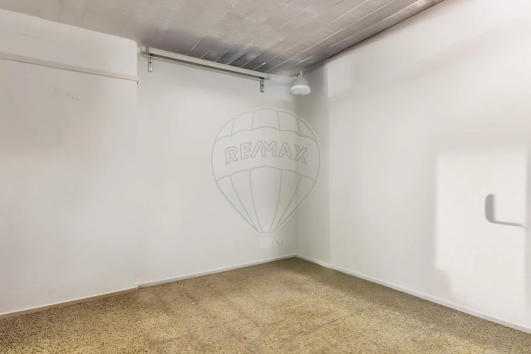 Apartamento T3 para Venda em Benfica Foto 24