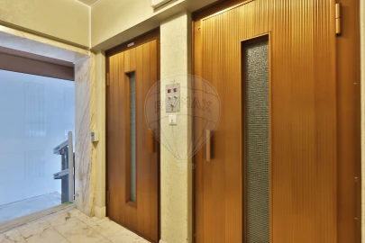 Apartamento T3 para Venda em Benfica