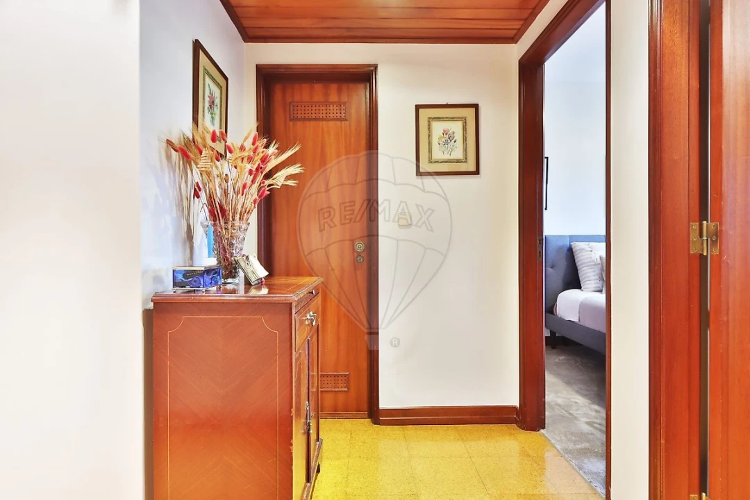 Apartamento T3 para Venda em Benfica Foto 7