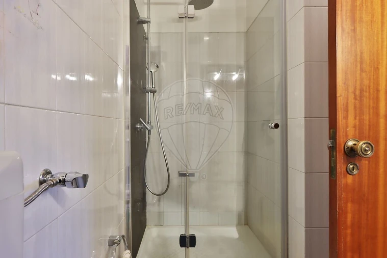 Apartamento T3 para Venda em Benfica Foto 6