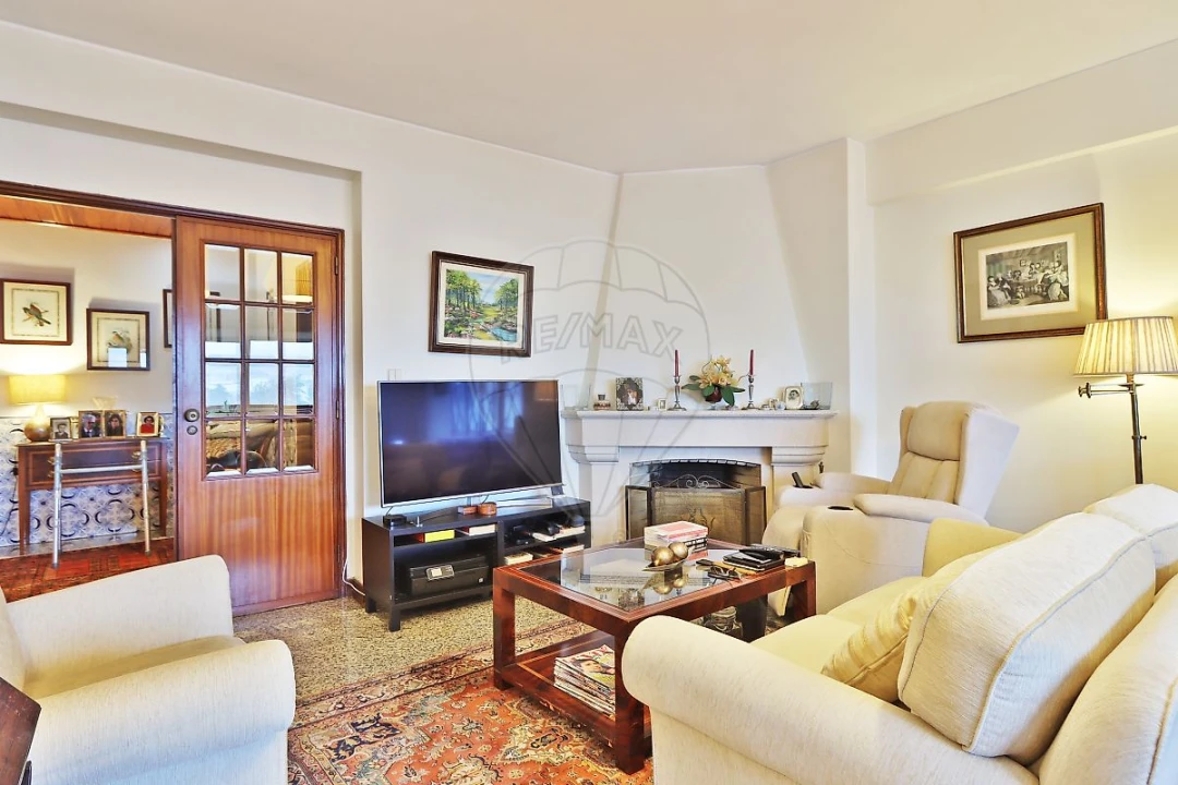 Apartamento T3 para Venda em Benfica Foto 17