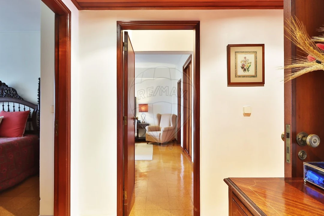 Apartamento T3 para Venda em Benfica Foto 22