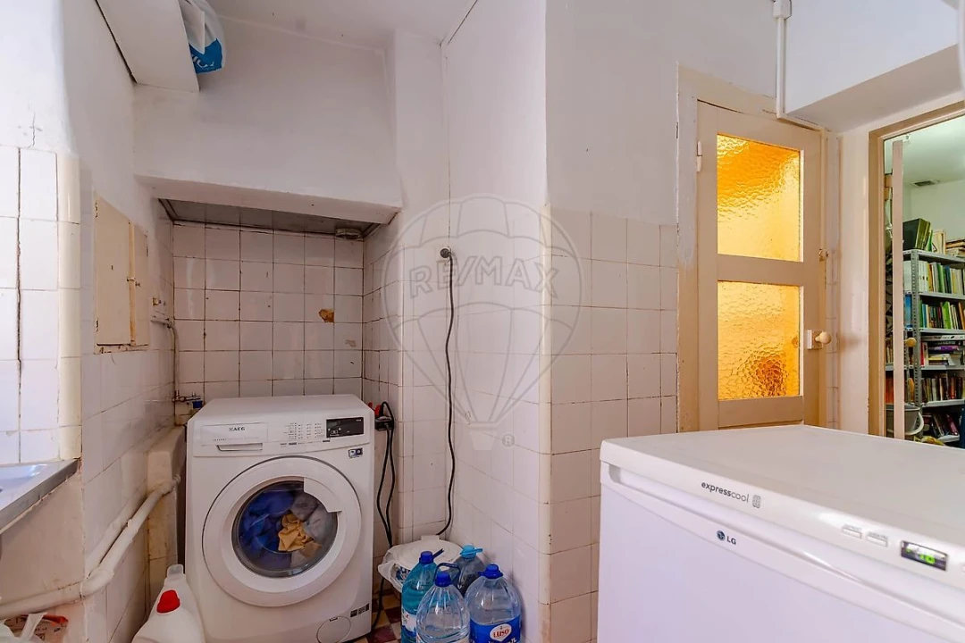 Prédio para Venda em Santo António Foto 24