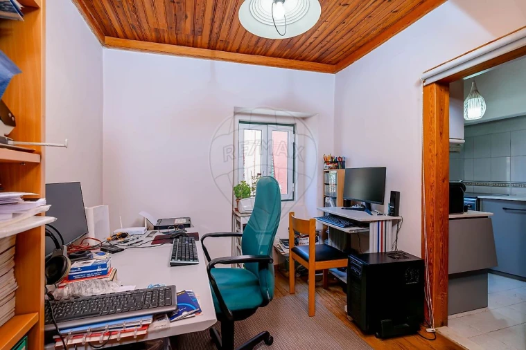 Prédio para Venda em Santo António Foto 9