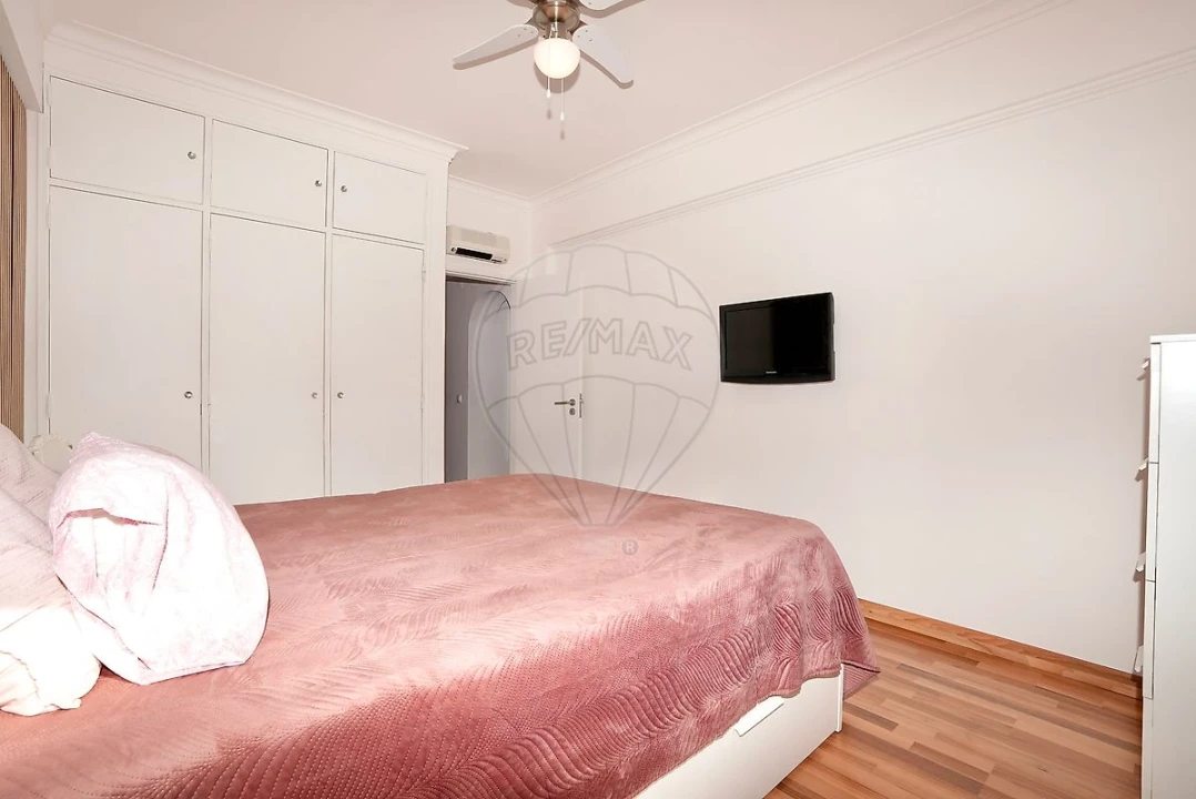 Apartamento T2 para Venda em Laranjeiro e Feijó Foto 12