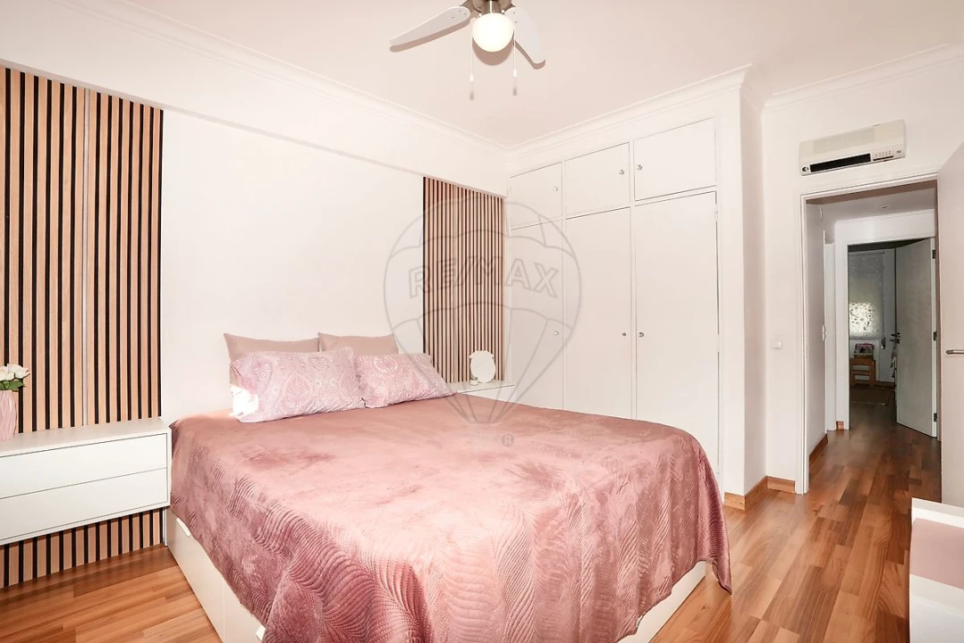 Apartamento T2 para Venda em Laranjeiro e Feijó Foto 15