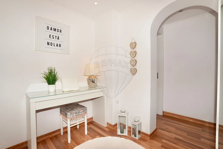 Apartamento T2 para Venda em Laranjeiro e Feijó Foto 11