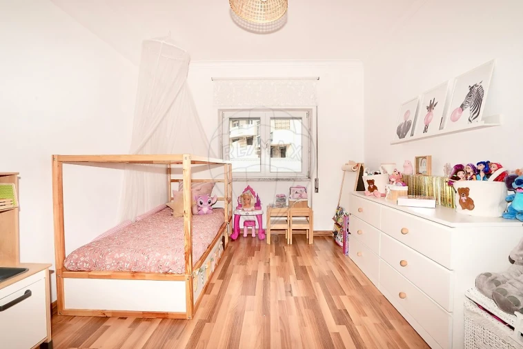 Apartamento T2 para Venda em Laranjeiro e Feijó Foto 24