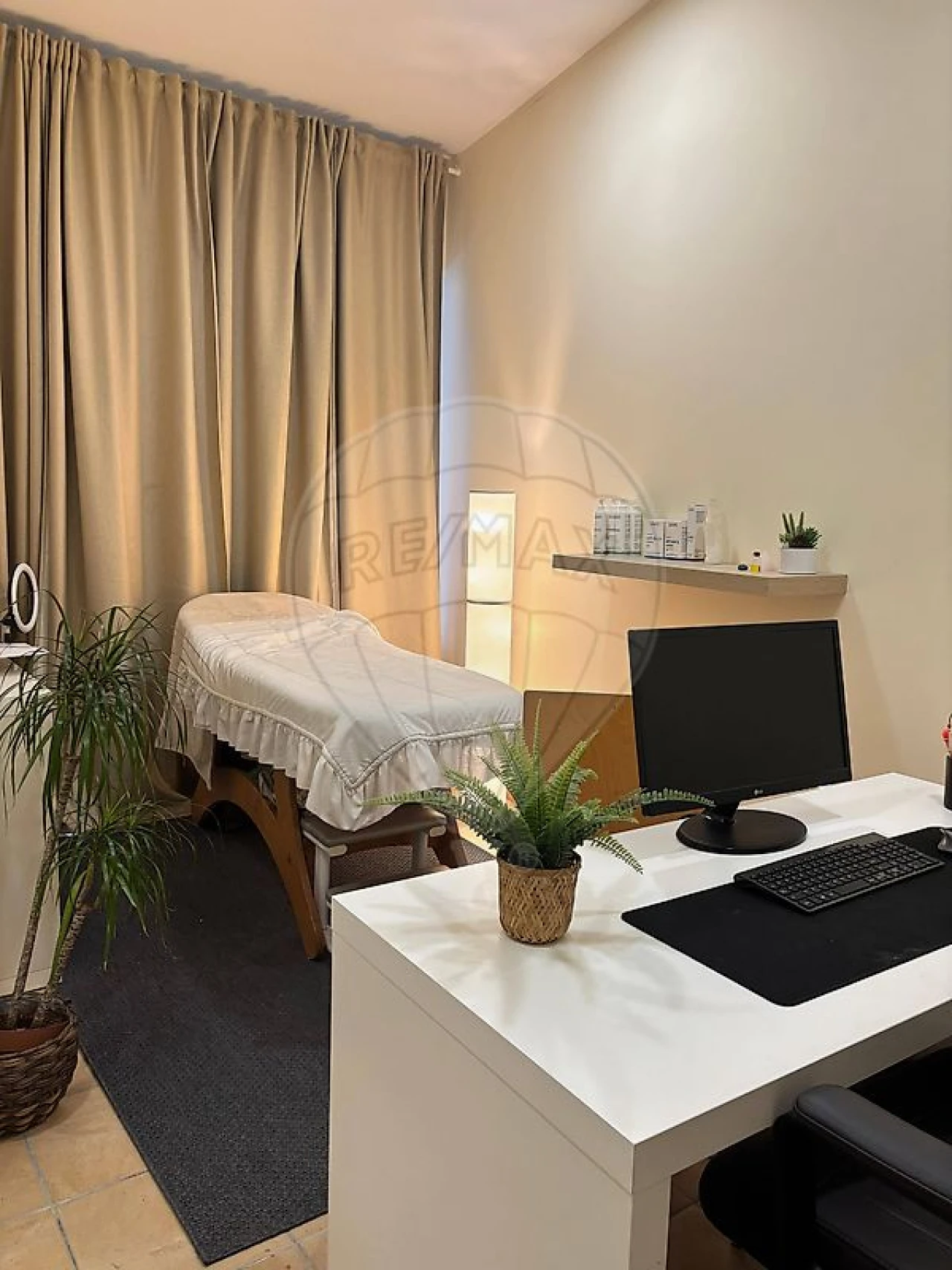 Negócio para Venda em O. Azeméis, Riba-Ul, Ul, Macinhata Seixa, Madail Foto 1