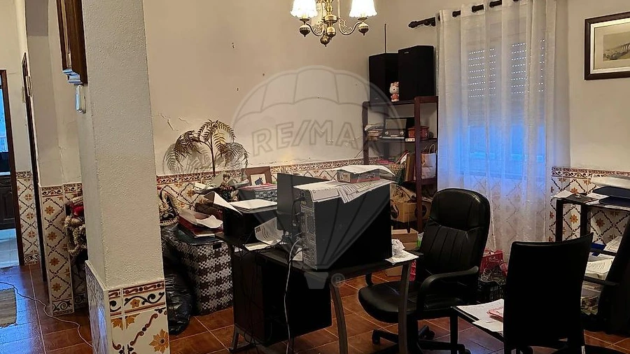 Moradia T5 para Venda em Ereira e Lapa