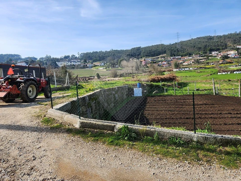 Terreno para Venda em Paredes Foto 3