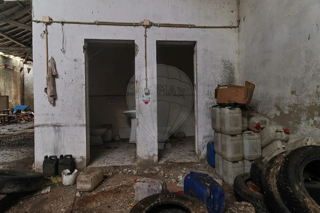 Armazém para Venda em Buarcos Foto 2
