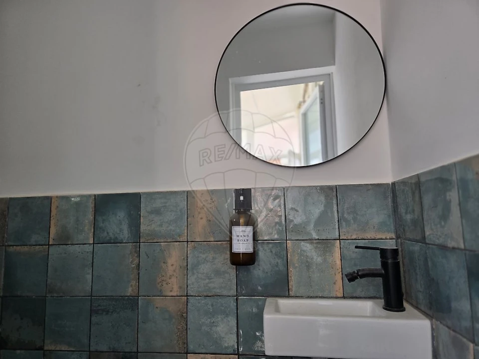 Moradia T2 para Venda em Santa Marinha e São Pedro da Afurada Foto 2