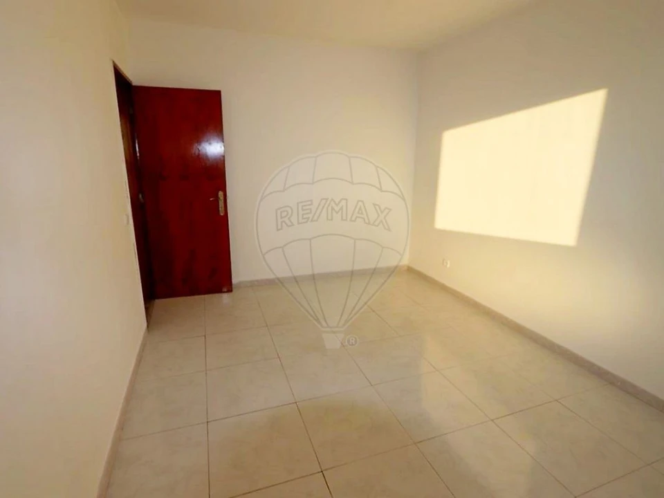 Apartamento T3 para Venda em Corroios Foto 9