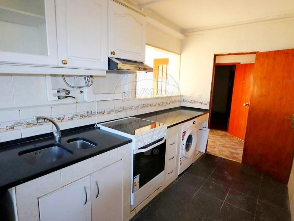 Apartamento T3 para Venda em Corroios Foto 4