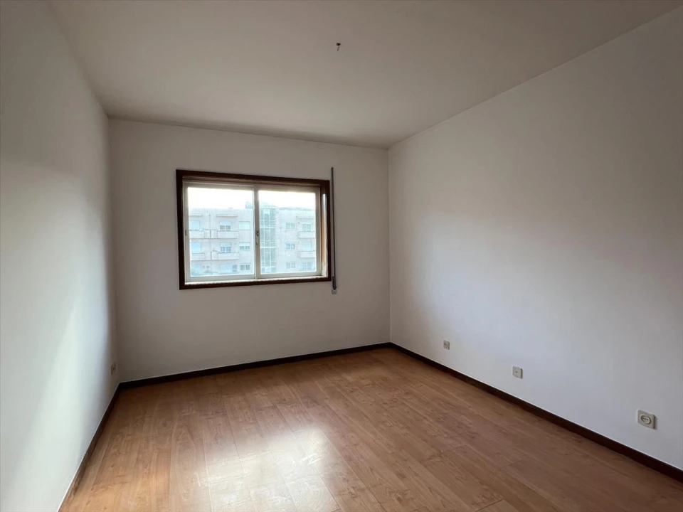Apartamento T2 para Venda em Valongo Foto 10