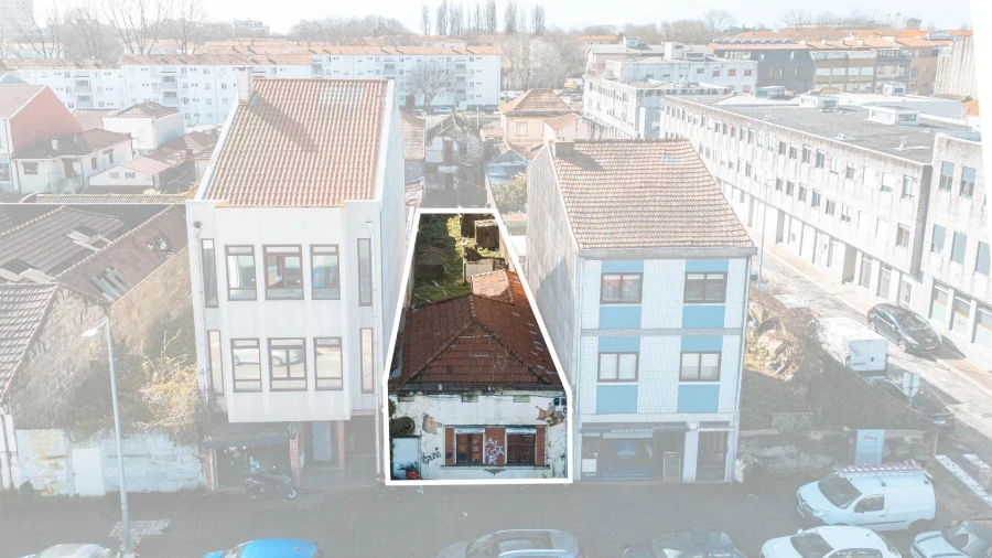 Terreno para Venda em Ramalde Foto 1