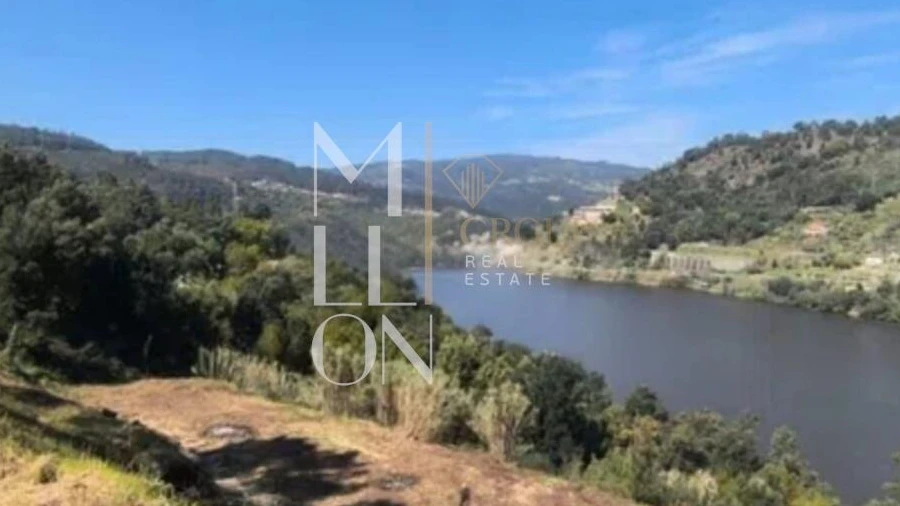 Terreno para Venda em Oliveira do Douro