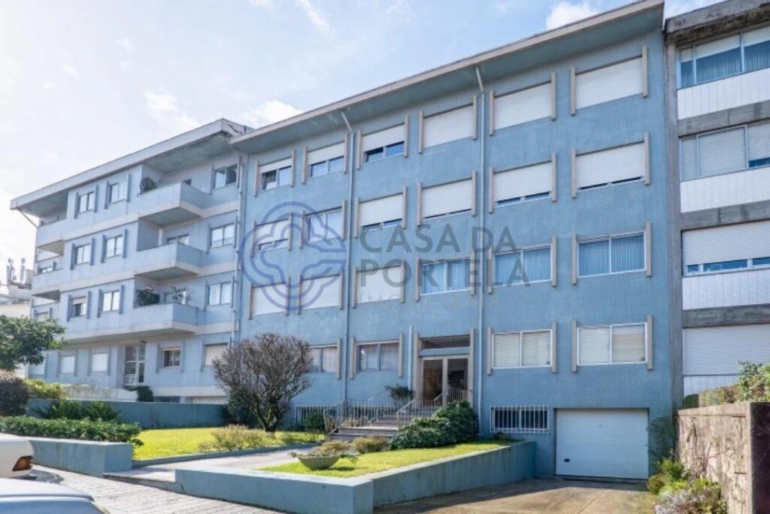Apartamento T4 para Venda em Paranhos Foto 1