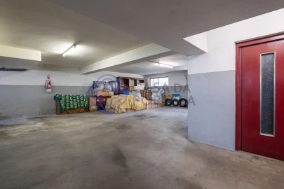 Apartamento T4 para Venda em Paranhos